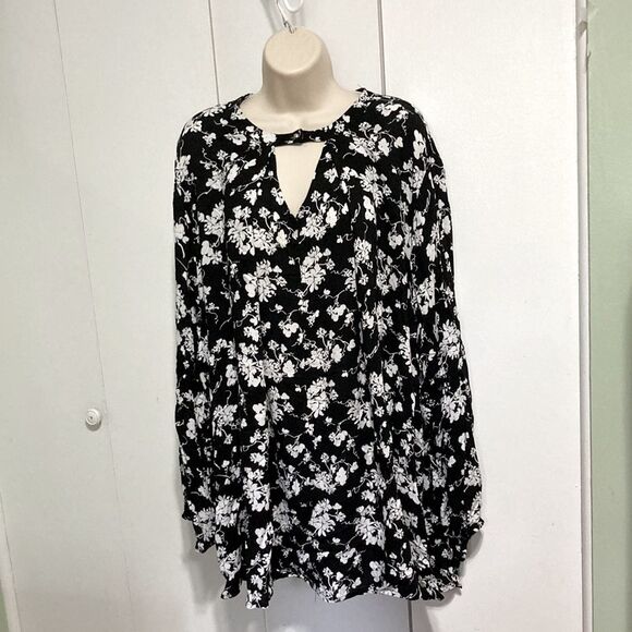 LANE BRYANT Floral Black White Tunic Top Blouse Womens Plus Size 18 20 - Picture 4 of 15